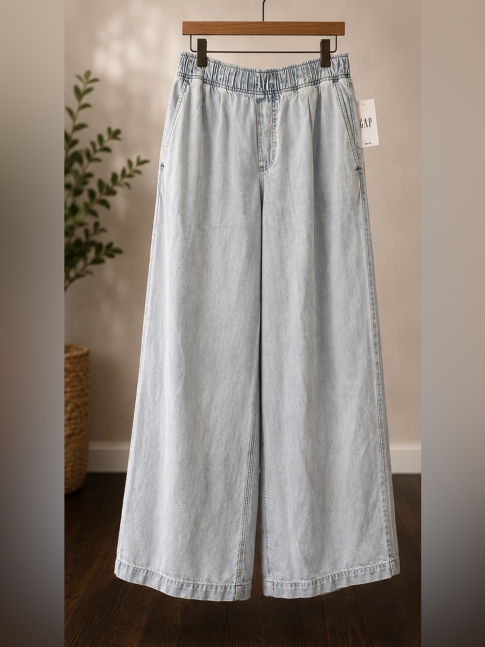 Gap Light Wash Wide Leg Pull-On Pants XS NWT $89.95